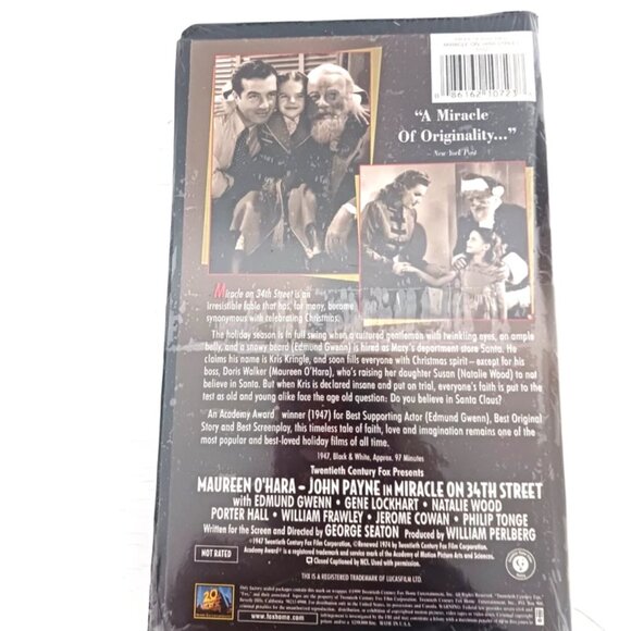 Miracle on 34th Street VHS  Tape - New + Sealed - Picture 3 of 3